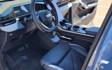 Geely Atlas, 2024 год, 3 000 000 рублей, 9 фотография