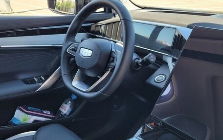 Geely Atlas, 2024 год, 3 000 000 рублей, 11 фотография