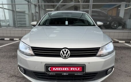 Volkswagen Jetta VI, 2014 год, 1 250 000 рублей, 2 фотография