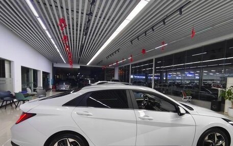 Hyundai Elantra, 2022 год, 1 730 000 рублей, 7 фотография