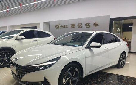 Hyundai Elantra, 2022 год, 1 730 000 рублей, 10 фотография