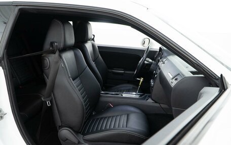 Dodge Challenger III рестайлинг 2, 2013 год, 2 510 444 рублей, 9 фотография