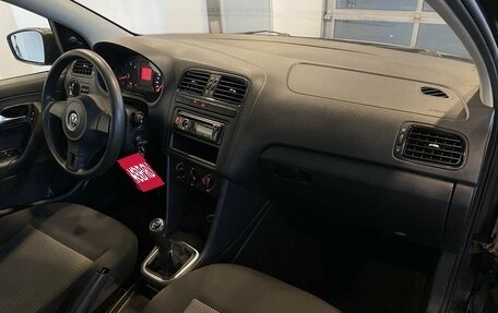 Volkswagen Polo VI (EU Market), 2012 год, 716 000 рублей, 24 фотография