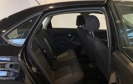 Volkswagen Polo VI (EU Market), 2012 год, 716 000 рублей, 33 фотография