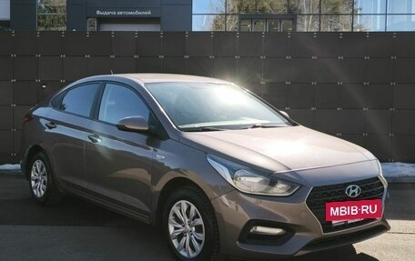 Hyundai Solaris II рестайлинг, 2018 год, 1 301 000 рублей, 5 фотография