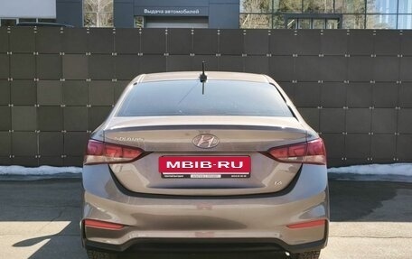 Hyundai Solaris II рестайлинг, 2018 год, 1 301 000 рублей, 8 фотография