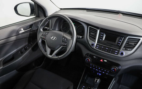 Hyundai Tucson III, 2018 год, 1 989 000 рублей, 8 фотография