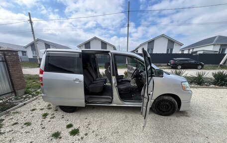 Toyota Noah III, 2003 год, 900 000 рублей, 9 фотография