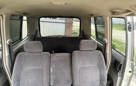 Toyota Noah III, 2003 год, 900 000 рублей, 7 фотография