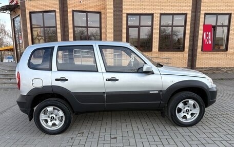 Chevrolet Niva I рестайлинг, 2013 год, 605 000 рублей, 2 фотография