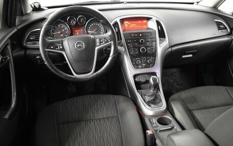 Opel Astra J, 2014 год, 779 900 рублей, 6 фотография