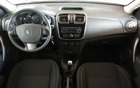 Renault Logan II, 2015 год, 755 000 рублей, 9 фотография