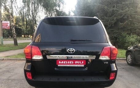 Toyota Land Cruiser 200, 2013 год, 4 000 000 рублей, 3 фотография