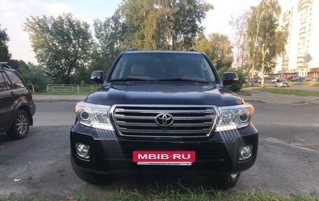 Toyota Land Cruiser 200, 2013 год, 4 000 000 рублей, 2 фотография