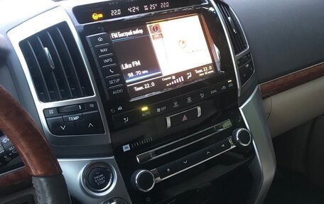 Toyota Land Cruiser 200, 2013 год, 4 000 000 рублей, 12 фотография