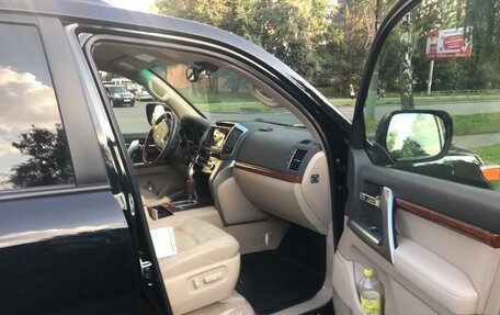 Toyota Land Cruiser 200, 2013 год, 4 000 000 рублей, 7 фотография