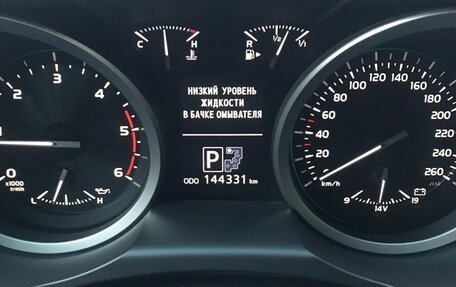 Toyota Land Cruiser 200, 2013 год, 4 000 000 рублей, 11 фотография