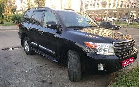 Toyota Land Cruiser 200, 2013 год, 4 000 000 рублей, 4 фотография