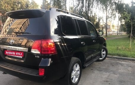 Toyota Land Cruiser 200, 2013 год, 4 000 000 рублей, 6 фотография