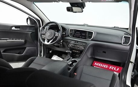 KIA Sportage IV рестайлинг, 2020 год, 2 215 000 рублей, 17 фотография