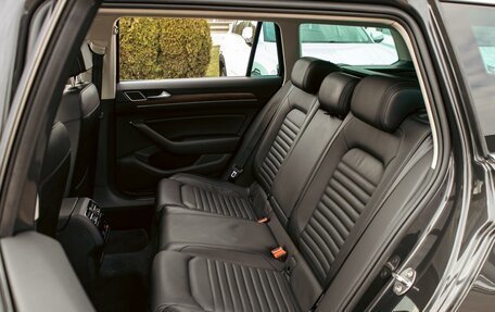 Volkswagen Passat B8 рестайлинг, 2018 год, 1 755 000 рублей, 18 фотография