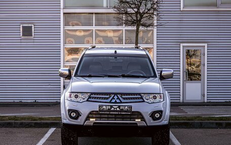 Mitsubishi Pajero Sport II рестайлинг, 2015 год, 1 455 000 рублей, 2 фотография