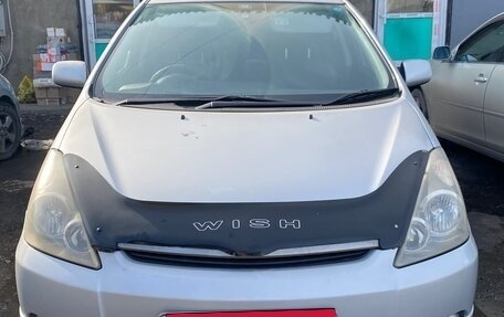 Toyota Wish II, 2004 год, 860 000 рублей, 2 фотография