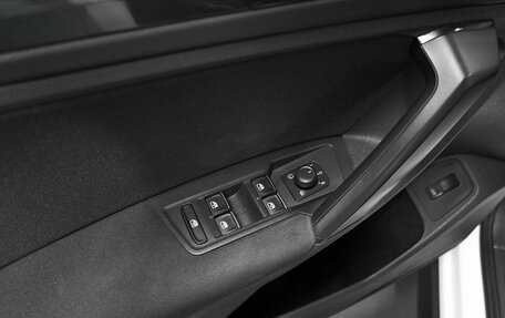 Volkswagen Tiguan II, 2017 год, 2 145 000 рублей, 26 фотография