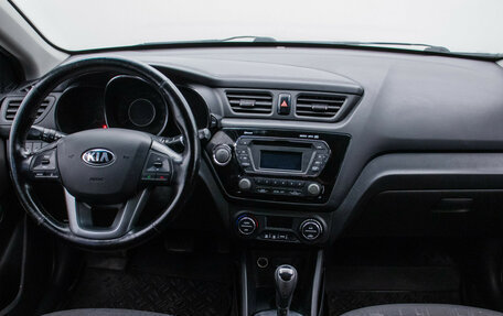 KIA Rio III рестайлинг, 2013 год, 830 000 рублей, 13 фотография