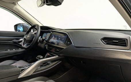 Geely Tugella FY11, 2022 год, 2 800 000 рублей, 11 фотография