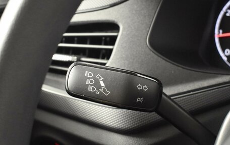 Volkswagen Polo VI (EU Market), 2021 год, 1 583 300 рублей, 13 фотография