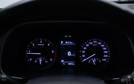 Hyundai Tucson III, 2018 год, 2 640 000 рублей, 12 фотография