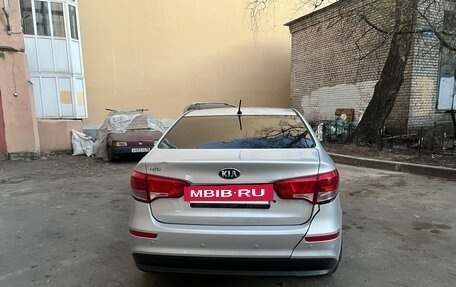 KIA Rio III рестайлинг, 2016 год, 930 000 рублей, 9 фотография