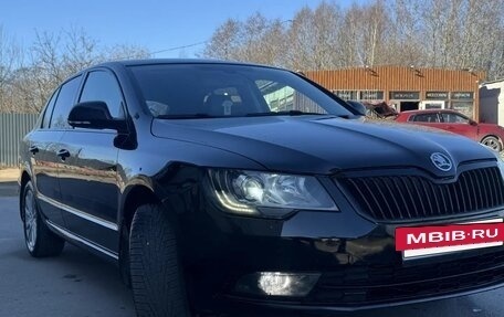 Skoda Superb III рестайлинг, 2013 год, 1 195 000 рублей, 3 фотография