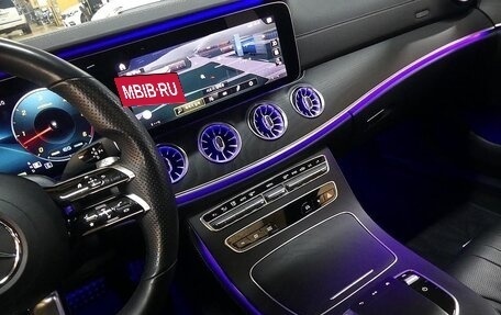 Mercedes-Benz CLS, 2022 год, 6 320 000 рублей, 10 фотография