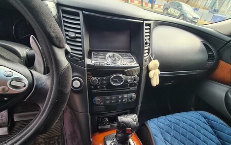 Infiniti QX70, 2016 год, 3 499 999 рублей, 11 фотография