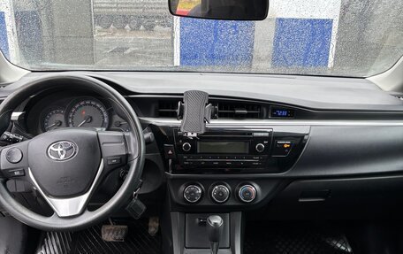 Toyota Corolla, 2013 год, 1 370 000 рублей, 7 фотография