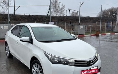Toyota Corolla, 2013 год, 1 370 000 рублей, 2 фотография