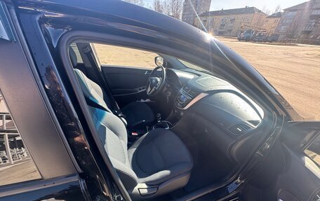 Hyundai Solaris II рестайлинг, 2011 год, 790 000 рублей, 7 фотография