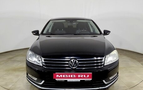 Volkswagen Passat B7, 2012 год, 1 070 000 рублей, 2 фотография