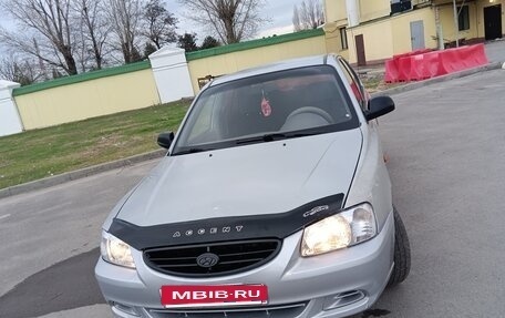 Hyundai Accent II, 2002 год, 230 000 рублей, 2 фотография