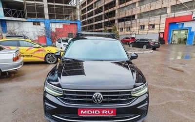 Volkswagen Tiguan II, 2021 год, 3 000 000 рублей, 1 фотография