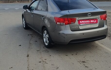 KIA Cerato III, 2010 год, 700 000 рублей, 3 фотография