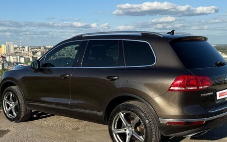 Volkswagen Touareg III, 2016 год, 3 270 000 рублей, 3 фотография