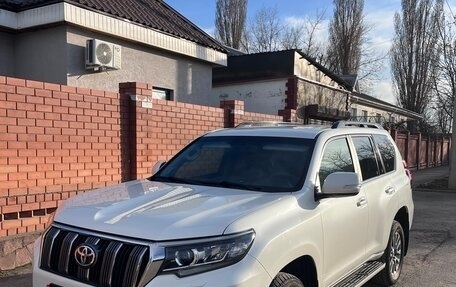 Toyota Land Cruiser Prado 150 рестайлинг 2, 2018 год, 5 100 000 рублей, 1 фотография