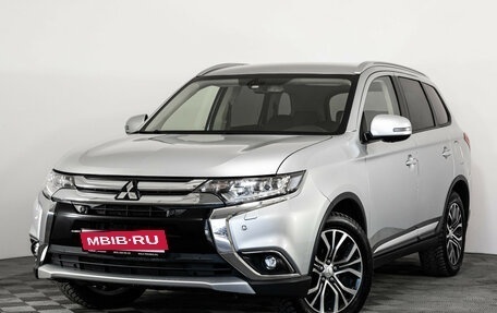 Mitsubishi Outlander III рестайлинг 3, 2018 год, 2 199 000 рублей, 1 фотография