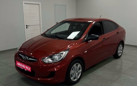 Hyundai Solaris II рестайлинг, 2012 год, 690 000 рублей, 1 фотография