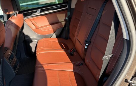 Volkswagen Touareg III, 2016 год, 3 270 000 рублей, 13 фотография