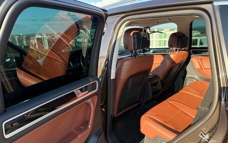 Volkswagen Touareg III, 2016 год, 3 270 000 рублей, 14 фотография