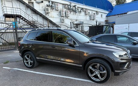 Volkswagen Touareg III, 2016 год, 3 270 000 рублей, 21 фотография